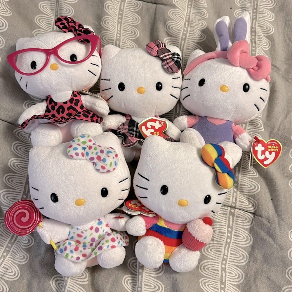 Set of 5 Hello Kitty Beanie Babies NWT